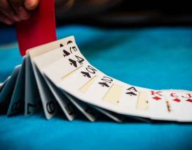 El debate de la suerte en el poker