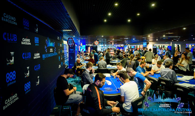 La poker room de Casino Barcelona al inicio del Día 2