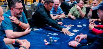 Showdown poker