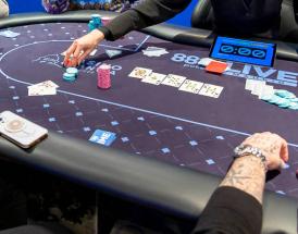 Board poker
